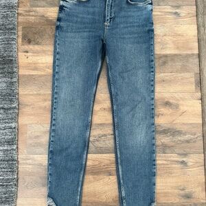 NWT Allsaints Women's Skinny Asymmetric-Hem Dax Jeans size Medium